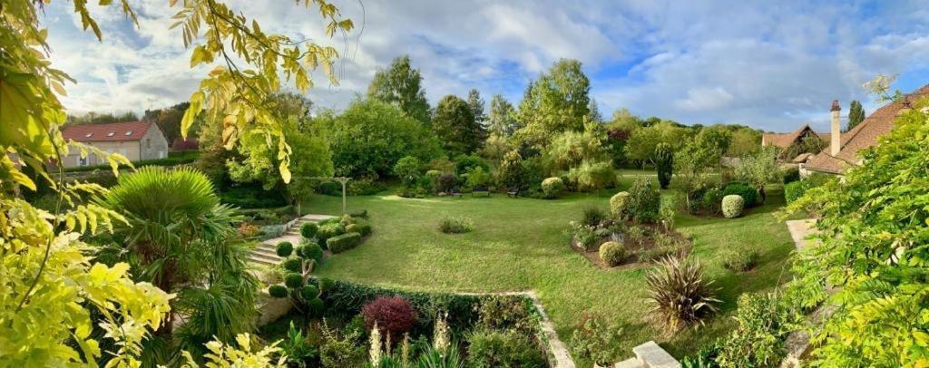 Beautiful Country House Located 50Min From Paris Eiffel Tour - Demeure D'Exception A 50Min De Paris Tour Eiffel Hodent Exterior foto